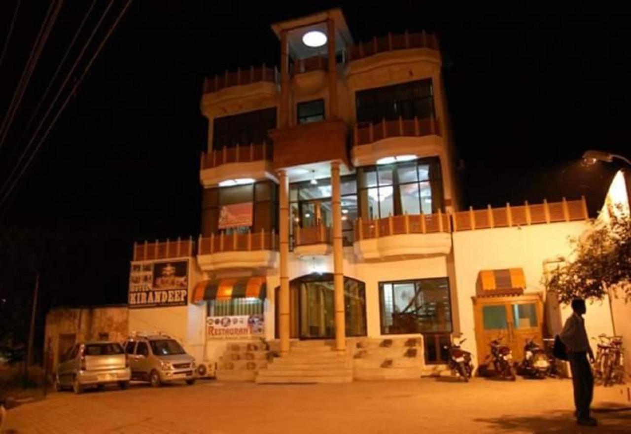 Hotel Kirandeep Agra Agra  Eksteriør bilde
