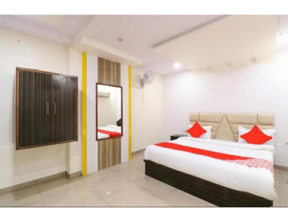 Hotel Kirandeep Agra Agra  Eksteriør bilde