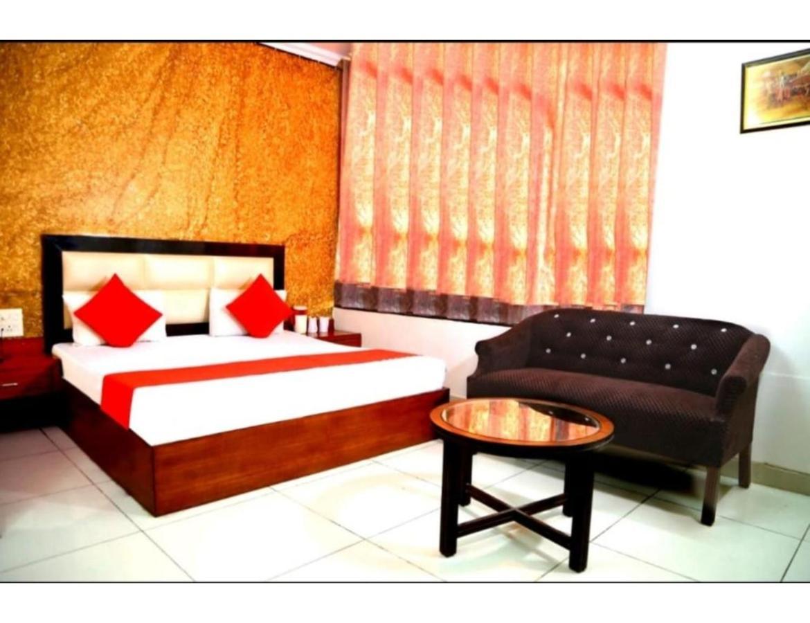 Hotel Kirandeep Agra Agra  Eksteriør bilde